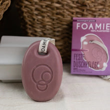 Laden Sie das Bild in den Galerie-Viewer, FOAMIE® Feste Duschpflege Haselnuss- & Mandel-Öl für feuchtigkeitsspendende Winter-Dusche