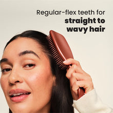 Laden Sie das Bild in den Galerie-Viewer, Tangle Teezer® Ultimate Detangler Chrome – Chocolate Bronze