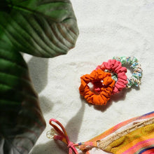 Laden Sie das Bild in den Galerie-Viewer, invisibobble® LOOP+ – Au Soleil Beachy Bliss