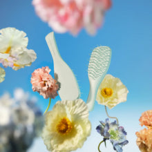 Laden Sie das Bild in den Galerie-Viewer, Tangle Teezer® Ultimate Detangler Extra Gentle – Eucalyptus