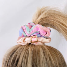 Laden Sie das Bild in den Galerie-Viewer, invisibobble® x MHS – SPRUNCHIE DUO – Buckle Fantasia