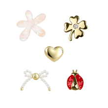 Laden Sie das Bild in den Galerie-Viewer, invisibobble® MYCLAW – Full Of Charms