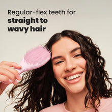 Laden Sie das Bild in den Galerie-Viewer, Tangle Teezer® Ultimate Detangler – Millenial Pink