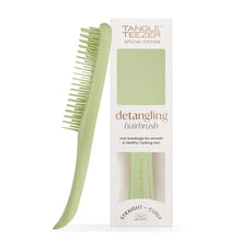 Laden Sie das Bild in den Galerie-Viewer, Tangle Teezer® Ultimate Detangler Matte – Olive Green