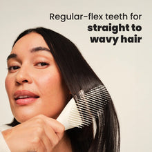 Laden Sie das Bild in den Galerie-Viewer, Tangle Teezer® Ultimate Detangler Matte – Porcelain Cream