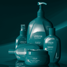 Laden Sie das Bild in den Galerie-Viewer, Moisture Mane Shampoo 250ml