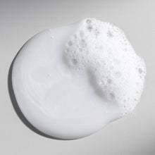 Laden Sie das Bild in den Galerie-Viewer, Wella Ultimate Repair Shampoo 250ml