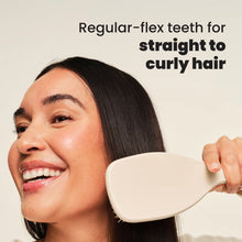 Laden Sie das Bild in den Galerie-Viewer, Tangle Teezer® Large Ultimate Detangler – Vanilla Latte