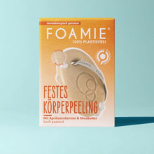 Laden Sie das Bild in den Galerie-Viewer, FOAMIE® Festes Körperpeeling Aprikosenkerne und Sheabutter für sanftes Peeling