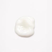 Laden Sie das Bild in den Galerie-Viewer, Maria Nila Coils & Curls Lucious Curl Definer 125 ml