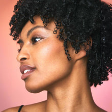 Laden Sie das Bild in den Galerie-Viewer, Maria Nila Coils & Curls Lucious Curl Definer 125 ml