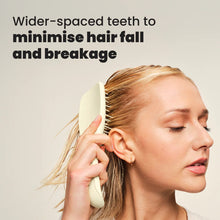 Laden Sie das Bild in den Galerie-Viewer, Tangle Teezer® Ultimate Detangler Extra Gentle – Chamomile
