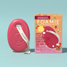 Laden Sie das Bild in den Galerie-Viewer, Foamie Feste Duschpflege Erdbeere &amp; Basilikum für Sommer-Dusche
