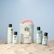 Laden Sie das Bild in den Galerie-Viewer, Maria Nila True Soft Beauty Bag
