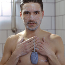 Laden Sie das Bild in den Galerie-Viewer, FOAMIE® 3 in 1 Feste Duschpflege für Männer mit Aktivkohle
