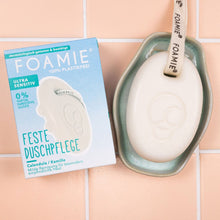 Laden Sie das Bild in den Galerie-Viewer, FOAMIE® Feste Duschpflege mit Calendula und Kamille für empfindliche Haut

